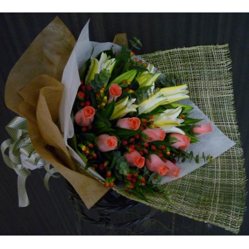 奥斯汀国际送花玫瑰百合马来西亚订花吉隆坡送花玫瑰