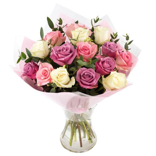 奥斯汀国际鲜花16枝玫瑰国际送花瑞典鲜花速递