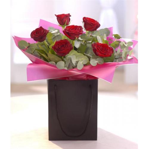 奥斯汀国际送花6玫瑰花束礼品袋英国伦敦雷...