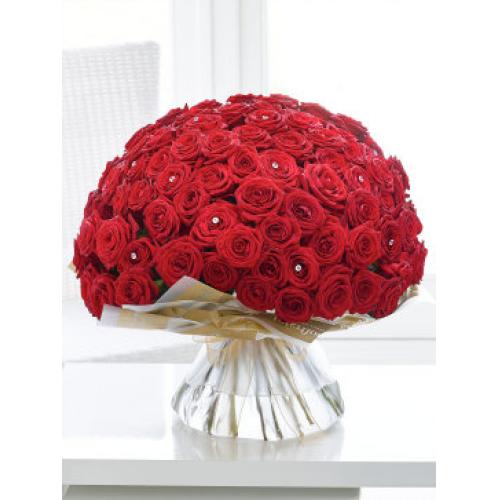 奥斯汀国际送花100枝红色玫瑰花束英国送花利物浦鲜花速递牛津鲜花店伯明翰订花利物浦英国全境